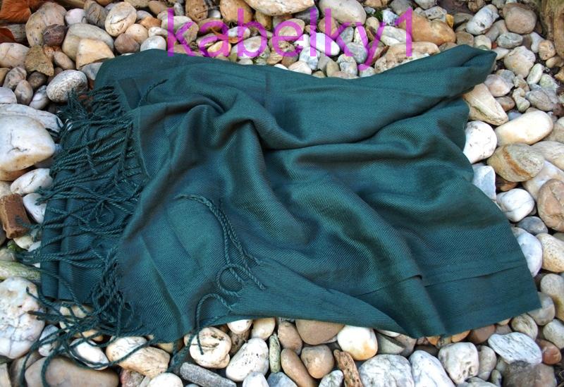 Šál zelený kašmír hladký strapčeky