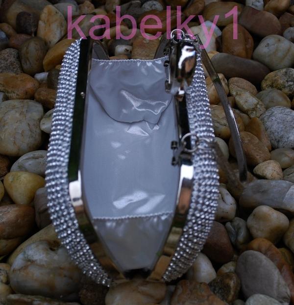Kabelka strieborná štrasová plesová ozdobné zapínanie