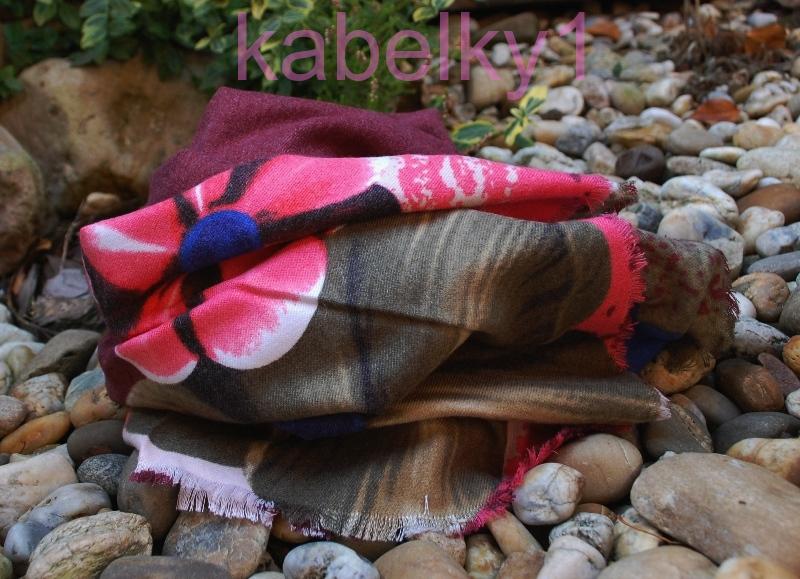 Šál bordový smotanový lososový zelený modrý kvety