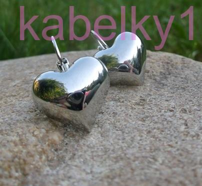 Náušnice srdiečko striebornej farby