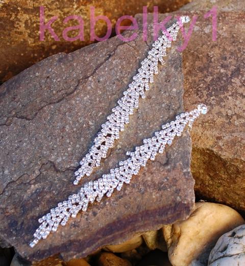 Náušnice štrasové spoločenské strieborná farba brúsené sklo