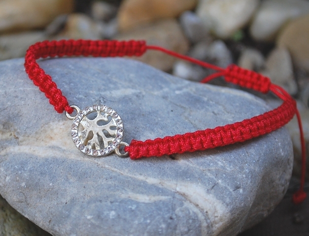  Náramok červená šnúrka strom života brúsené sklo štras 