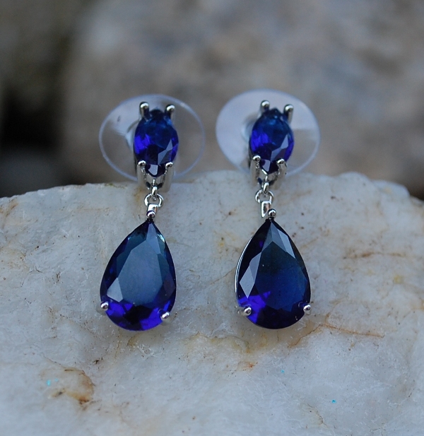 Náušnice slzičky modré brúsené sklo