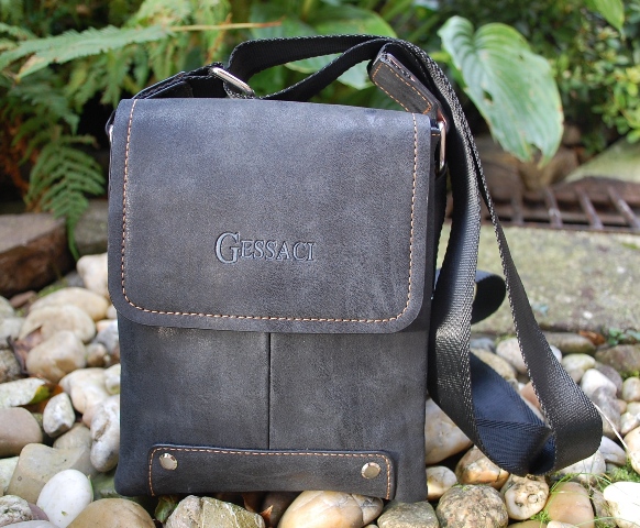 Pánska taška čierna antracitová štepovaná crossbody malá