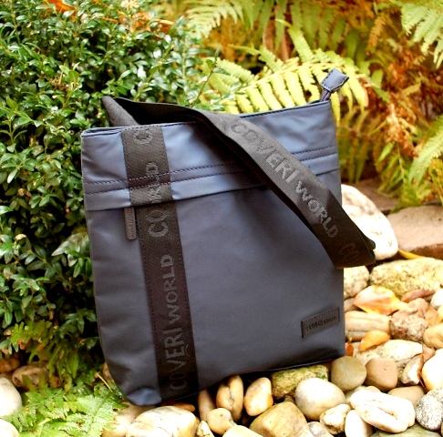 Taška modrá matná crossbody zipsové vrecká