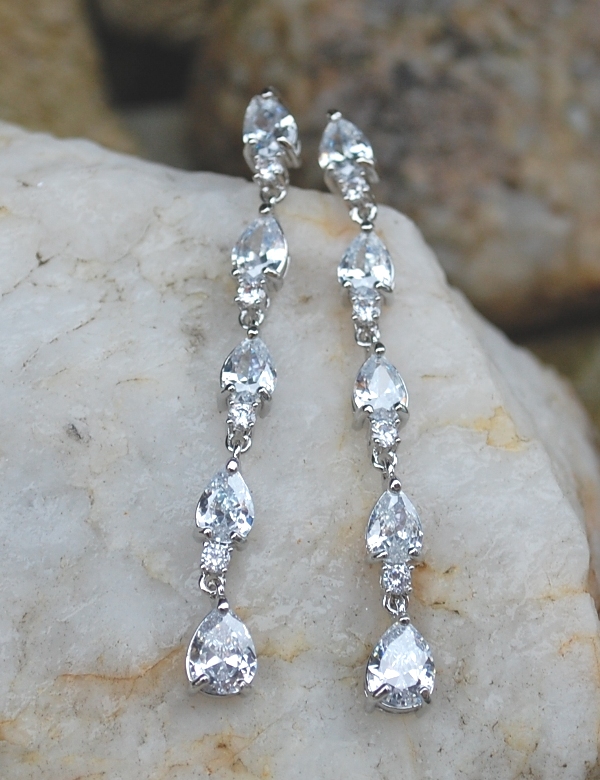 Náušnice strieborné brúsené sklo spoločenské