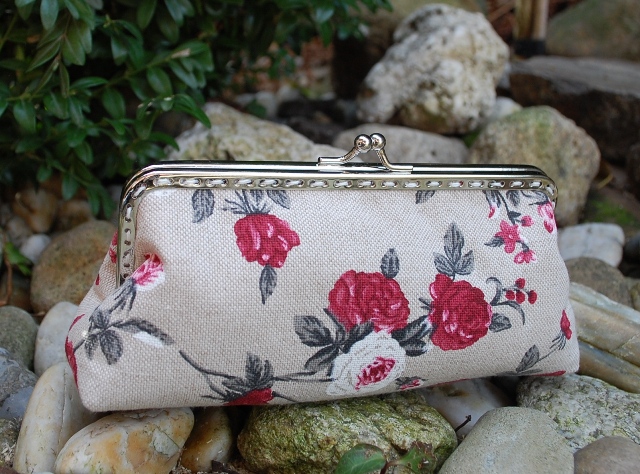Dámske kvetinkové púzdro na okuliare vintage zapínanie