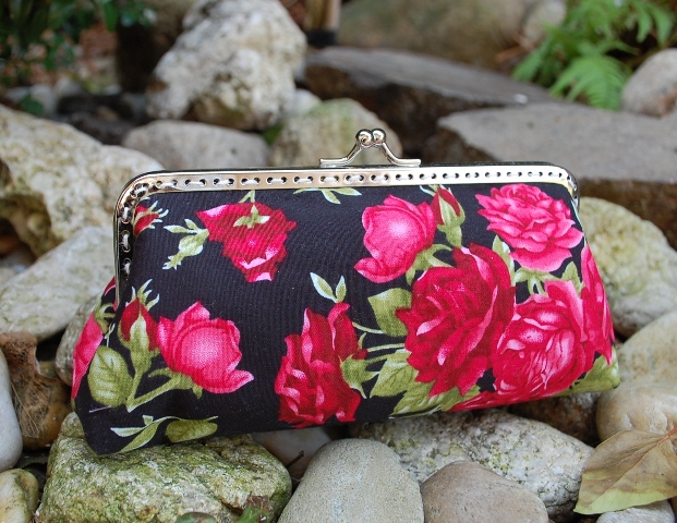 Dámske kvetinkové púzdro na okuliare vintage zapínanie