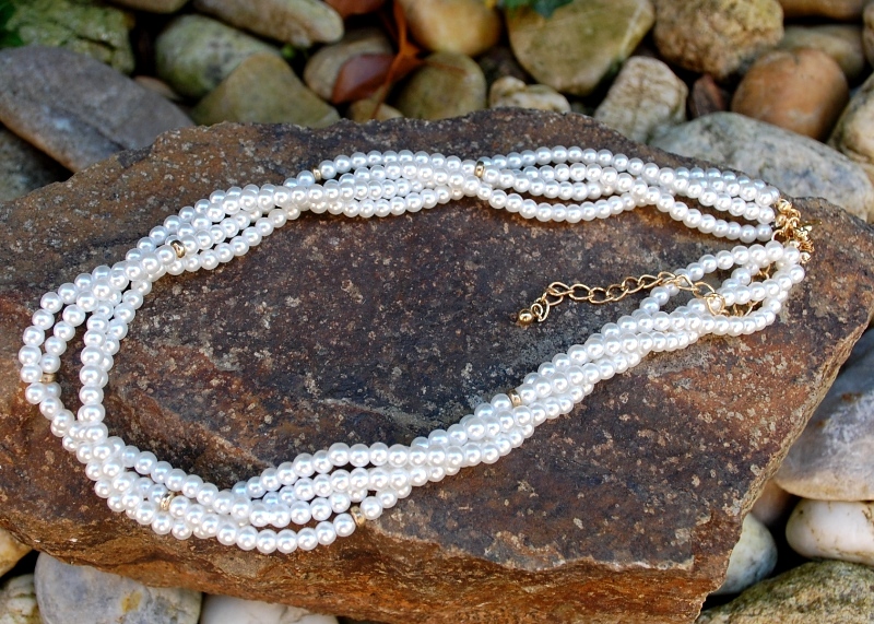 Náhrdelník perlový biely zlatá retiazka zlaté korálky