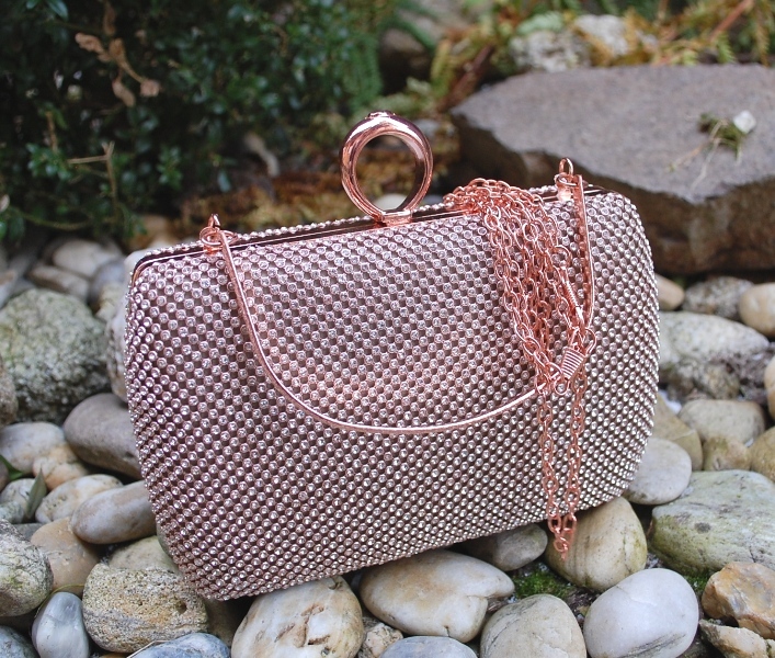 Kabelka rose gold štrasová plesová ozdobné zapínanie