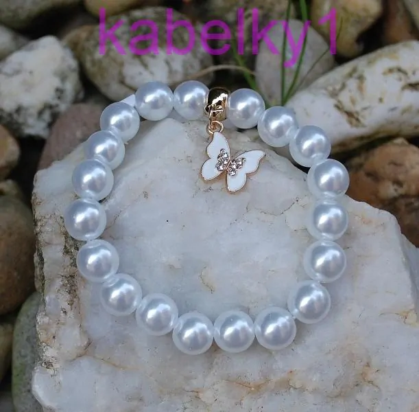 Náramok perly biele s leskom zlatý motýľ