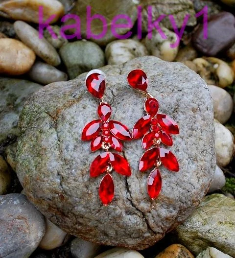 Náušnice červené brúsené sklo zlatý podklad