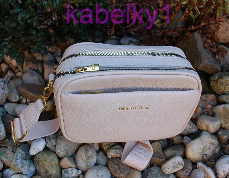 Kabelka smotanová zlaté kovanie zipsové priečinky