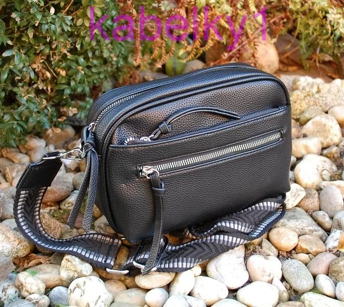 Kabelka čierna zipsové priečinky čierno šedé ramienko