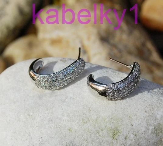 Náušnice strieborné brúsené sklo