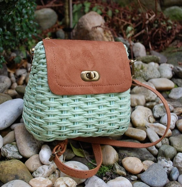 Kabelka špagátová zeleno hnedá pletená