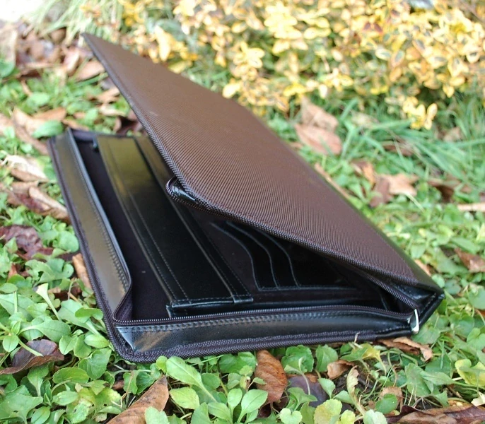 Diplomatka čierna taška spisovka čierne kovanie 