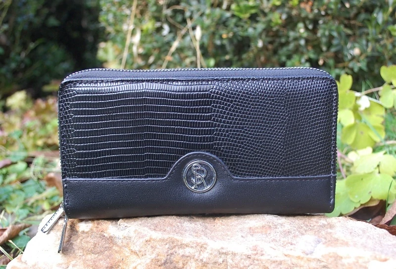 Peňaženka čierna matná strieborné ozdobné zipsy