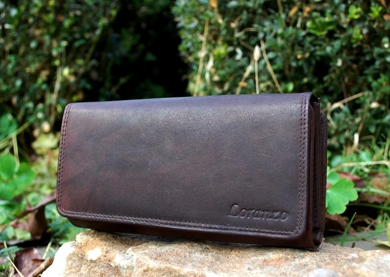 Dámska peňaženka hnedá kožená oddelenia na karty Loranzo
