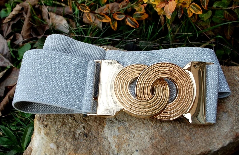 Opasok strieborný pružný zlatá pracka 