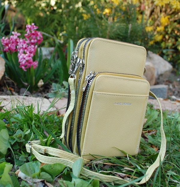 Kabelka žltá na mobil dlhé ramienko 