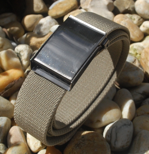 Opasok unisex béžový army látkový pružný šedé kovanie