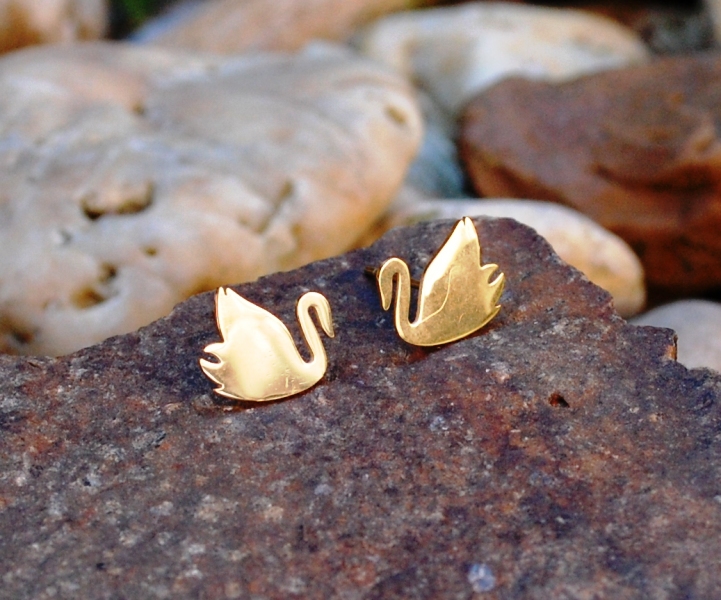 Náušnice MONA labuť chirurgickej ocele zlatá farba 