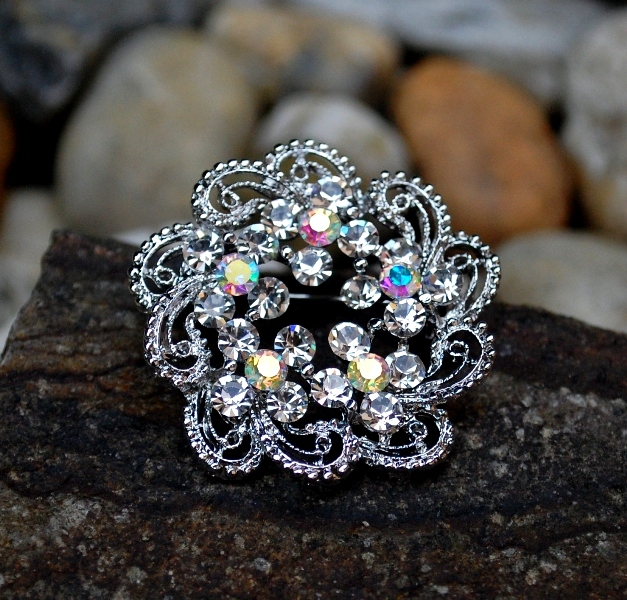 Brošňa strieborná kvet brúsené sklo multicolor 