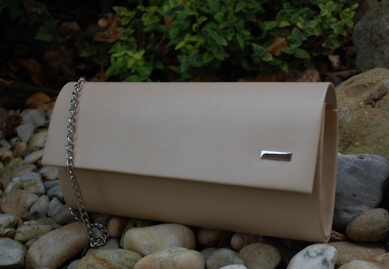 Kabelka listová krémová matná strieborná retiazka