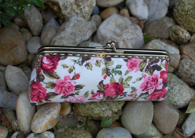 Dámske kvetinkové púzdro na okuliare vintage zapínanie