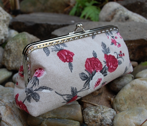 Dámske kvetinkové púzdro na okuliare vintage zapínanie