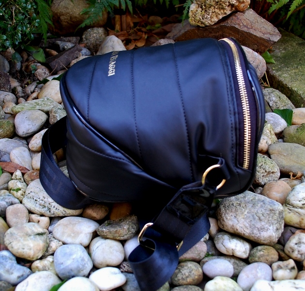 Kabelka čierna matná štepovaná čierne ramienko LAURA BIAGGI