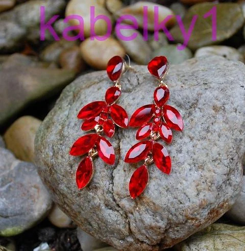 Náušnice červené brúsené sklo zlatý podklad