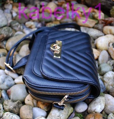 Kabelka čierna zlaté kovanie dlhé ramienko