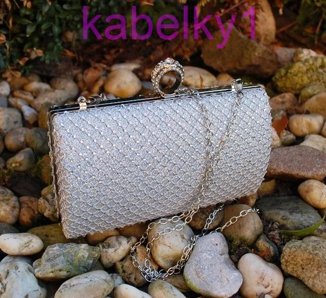 Kabelka strieborná štrasová plesová ozdobné zapínanie