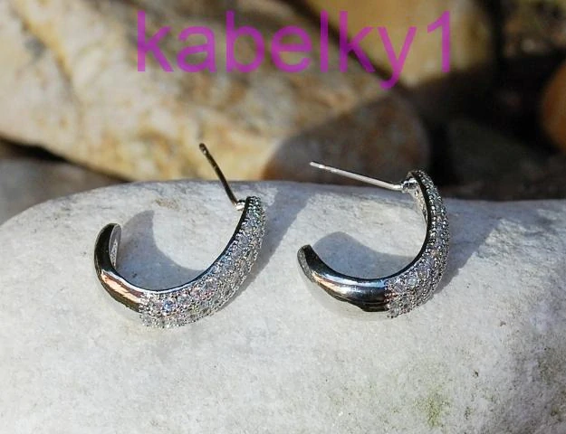 Náušnice strieborné brúsené sklo