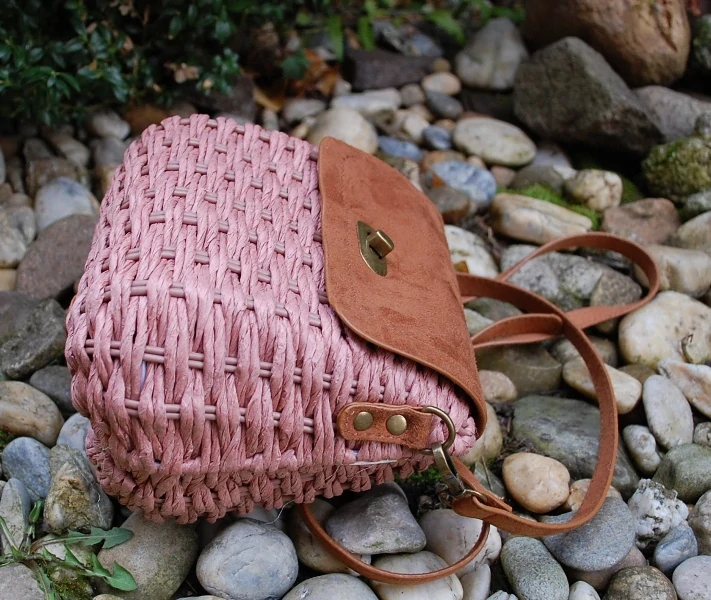 Kabelka špagátová ružová hnedá pletená