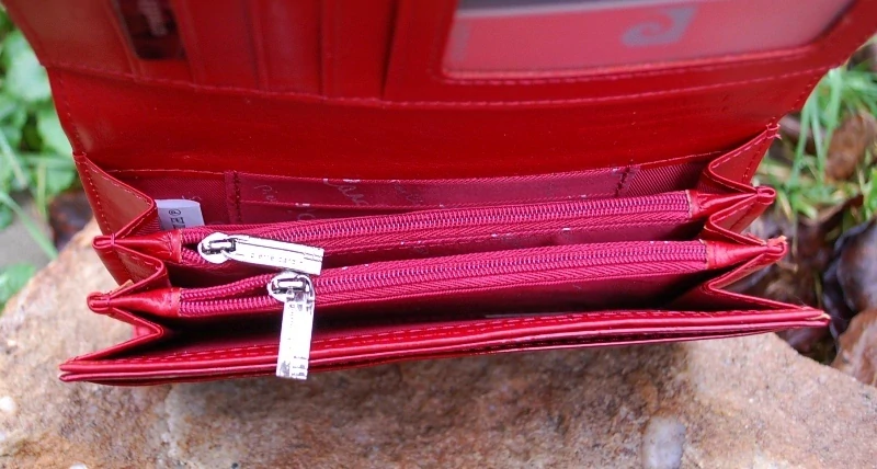 Dámska červená peňaženka lakovaná Pierre Cardin 