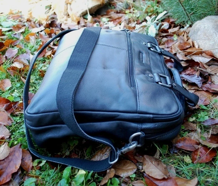 Pánska čierna kožená aktovka kufrík veľká BELLUGIO