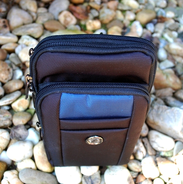 Pánska čierno modrá taška na opasok crossbody
