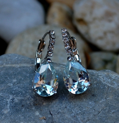 Náušnice slzičky strieborná farba brúsené číre sklo 