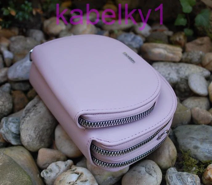 Kabelka fialková strieborné kovanie dlhé ramienko