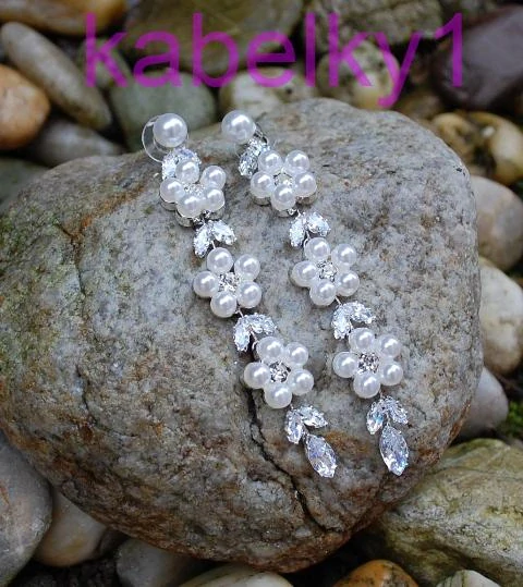 Náušnice perličky spoločenské strieborné brúsené sklo 