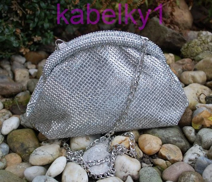 Kabelka strieborná brúsené sklo plesová strieborná retiazka