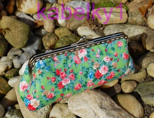 Dámske kvetinkové púzdro na okuliare vintage zapínanie