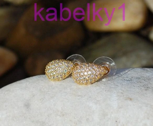 Náušnice zlatej farby brúsené sklo slzičky   