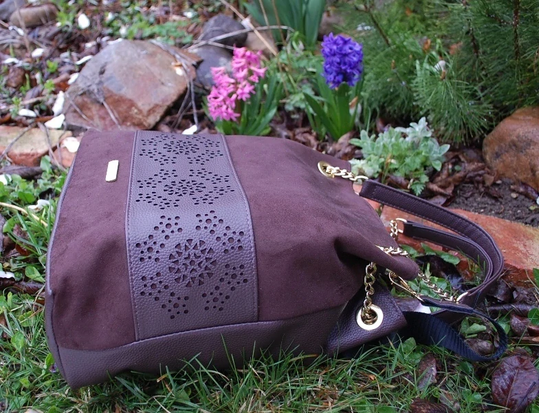 Kabelka hnedá zlatá zlaté retiazky LAURA BIAGGI