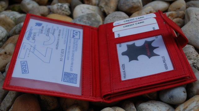 Púzdro na doklady a karty červené pracka hladká koža