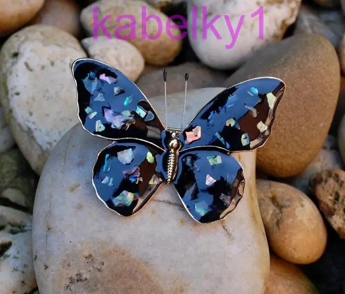 Brošňa ružová mint čierna motýľ zlatý