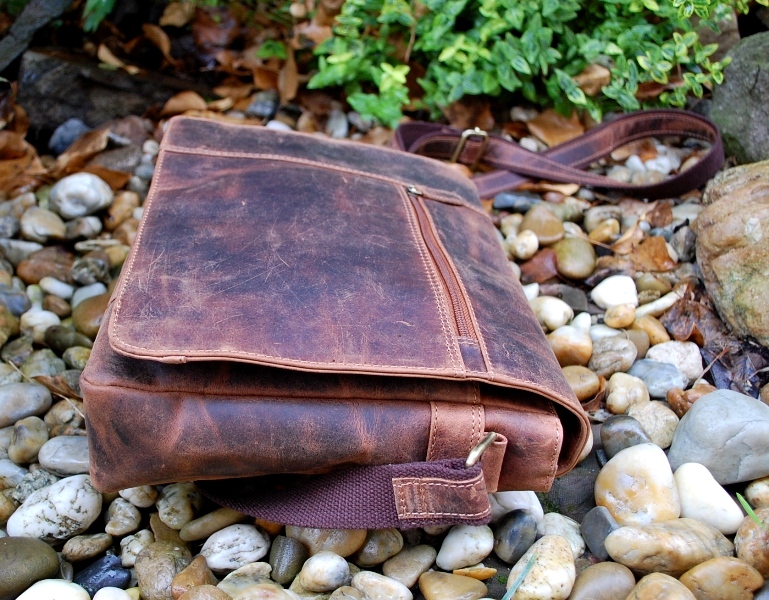 Panská hnedá melírovaná taška kožená crossbody tmavé kovanie brúsená koža veľká